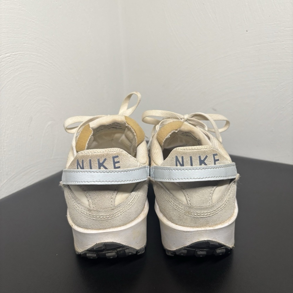 Nike Womens Waffle Debut‎ DH9523-105 White Running Shoes Sneakers Size 8.5 - Picture 4 of 8